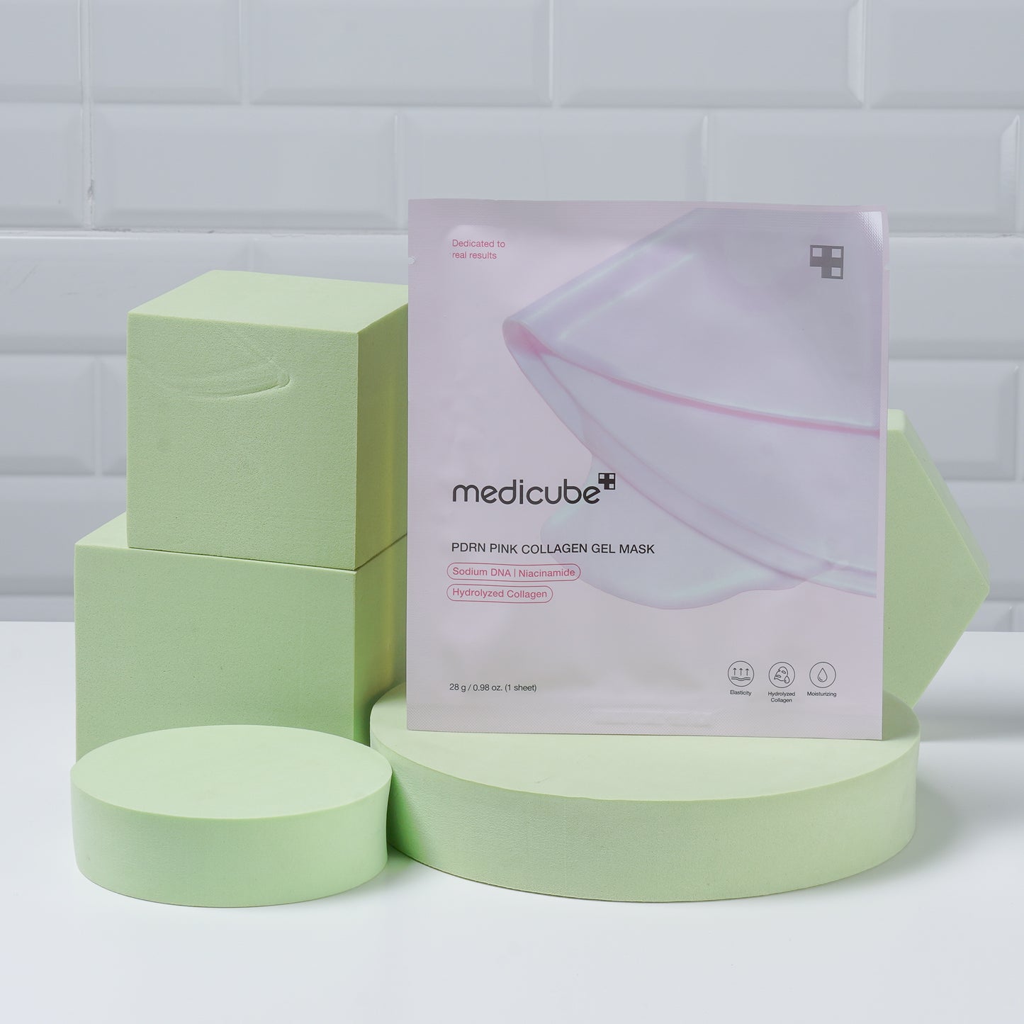 MEDICUBE: PDRN PINK COLLAGEN GEL MASK PACK